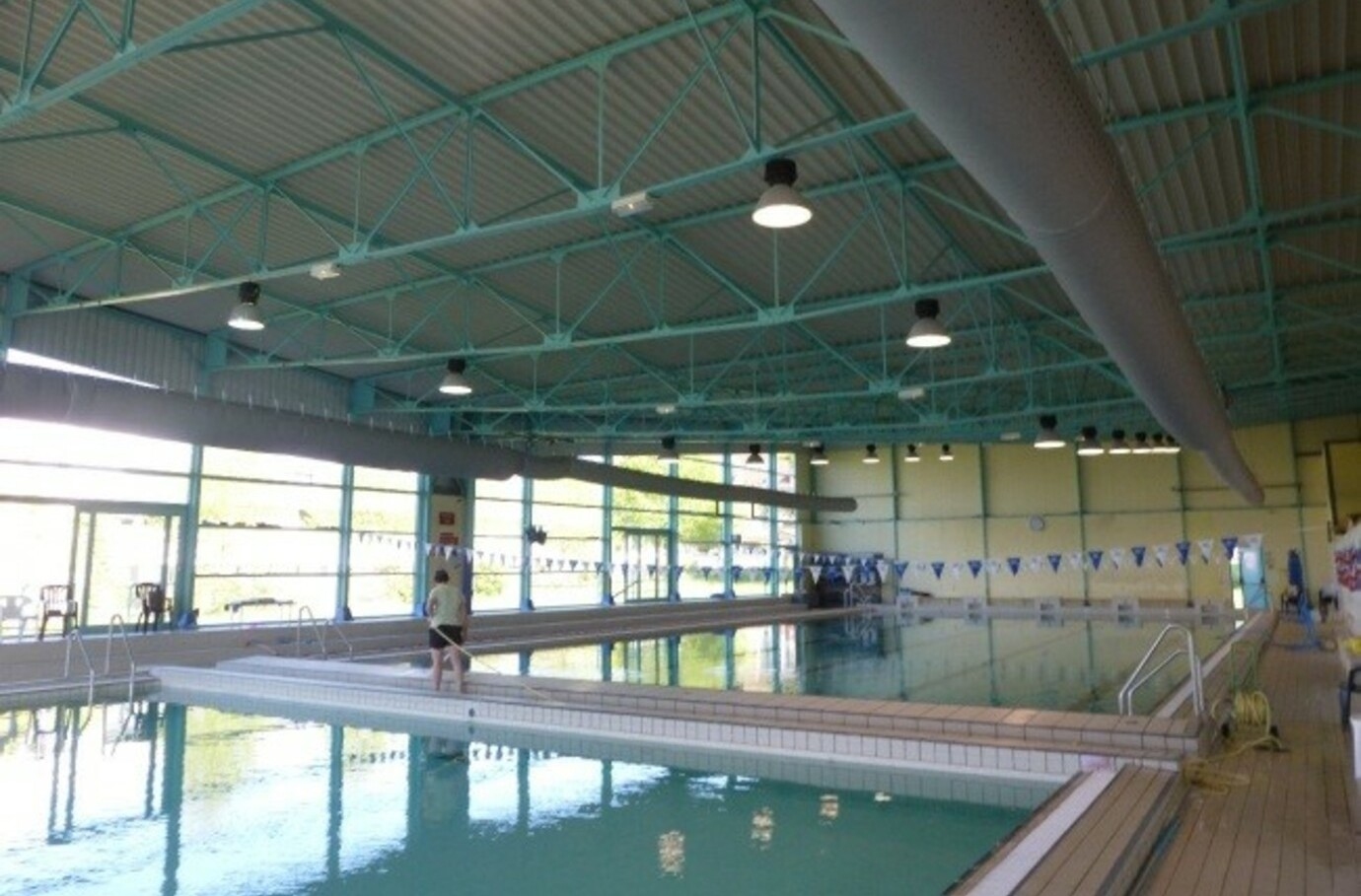 Communauté de Communes Bretagne Romantique - La halle bassins en 2013 - Viapolis Communauté de Communes Bretagne Romantique - La halle bassins en 2013 - Viapolis