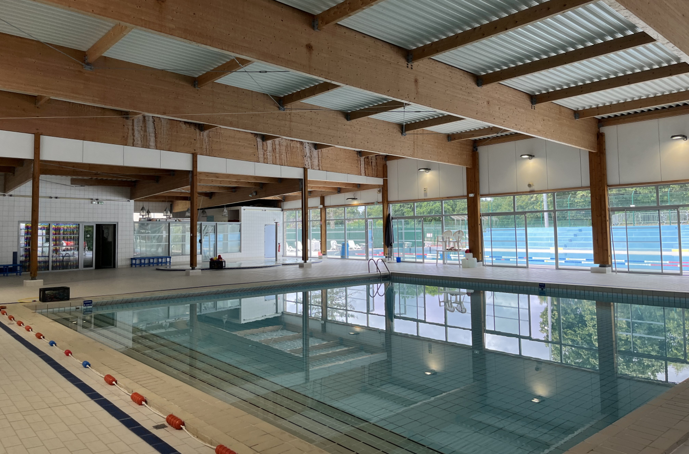 Ville de Chevigny-Saint-Sauveur - La halle de bassins - Viapolis