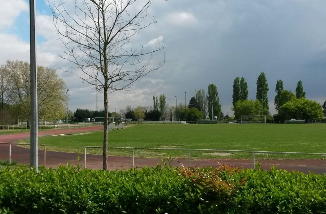 Ville de Fontenay-aux-Roses - Stade du Panorama avant travaux - Viapolis Ville de Fontenay-aux-Roses - Stade du Panorama avant travaux - Viapolis
